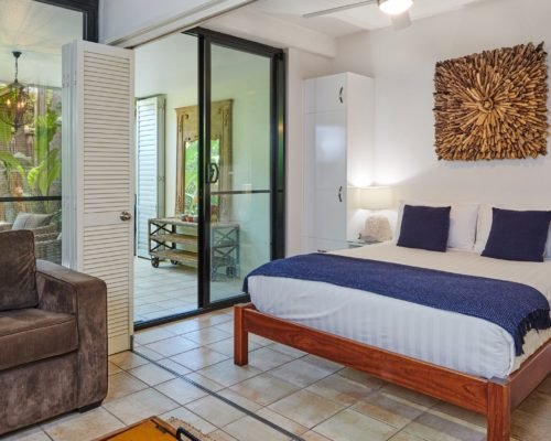Julians Byron Bay Accommodation near the beachfront